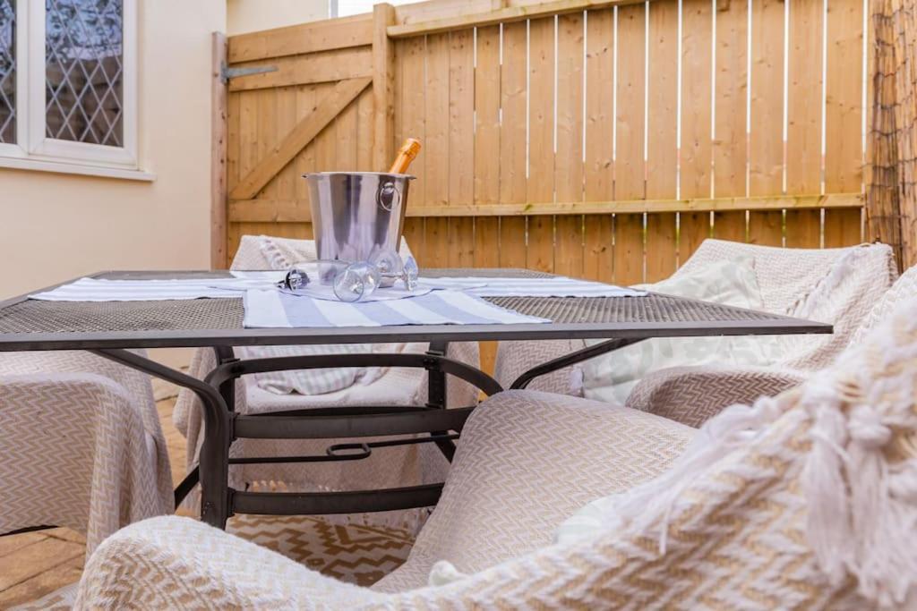 The Hideaway Villa Cleveleys Buitenkant foto